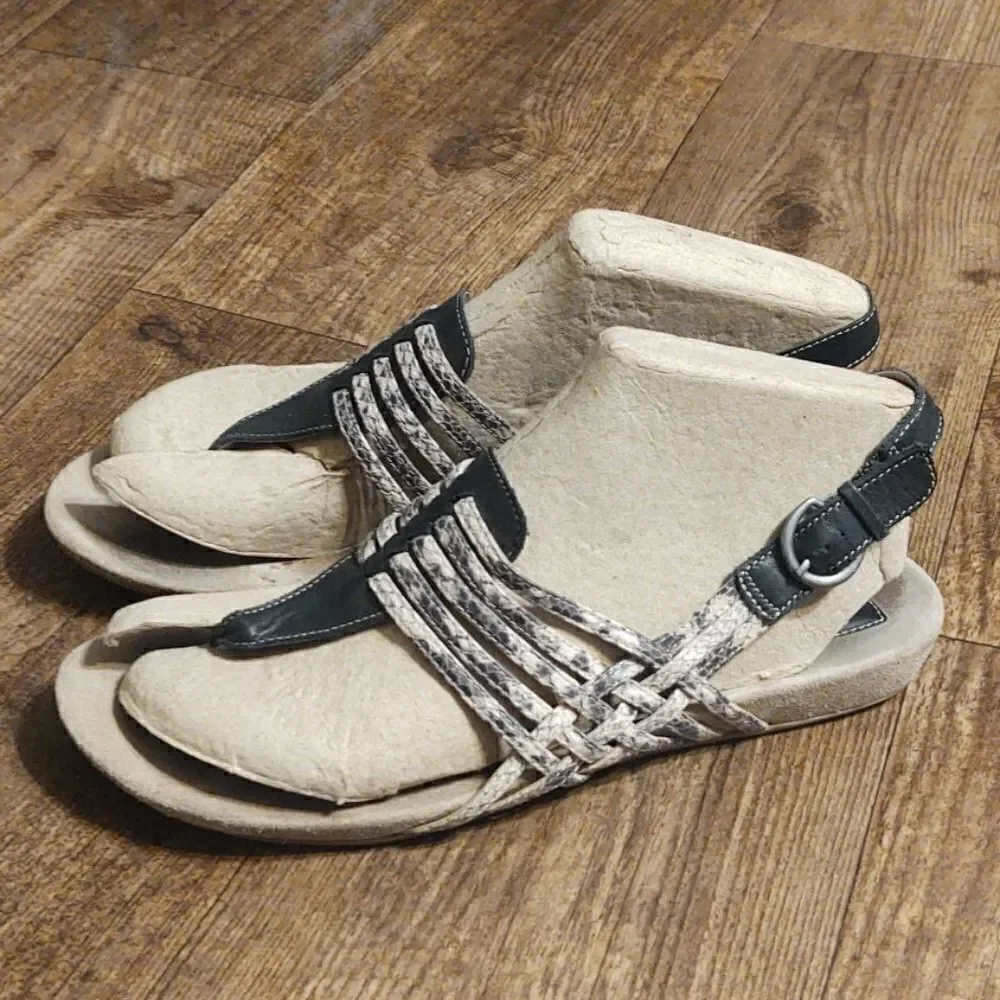 Super comfort sandals by Clarks - Picture 2 of 7